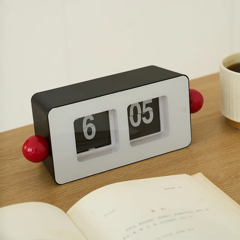 Automatic Page-flipping Clock  - Desk Setup Gadgets 评论和价格