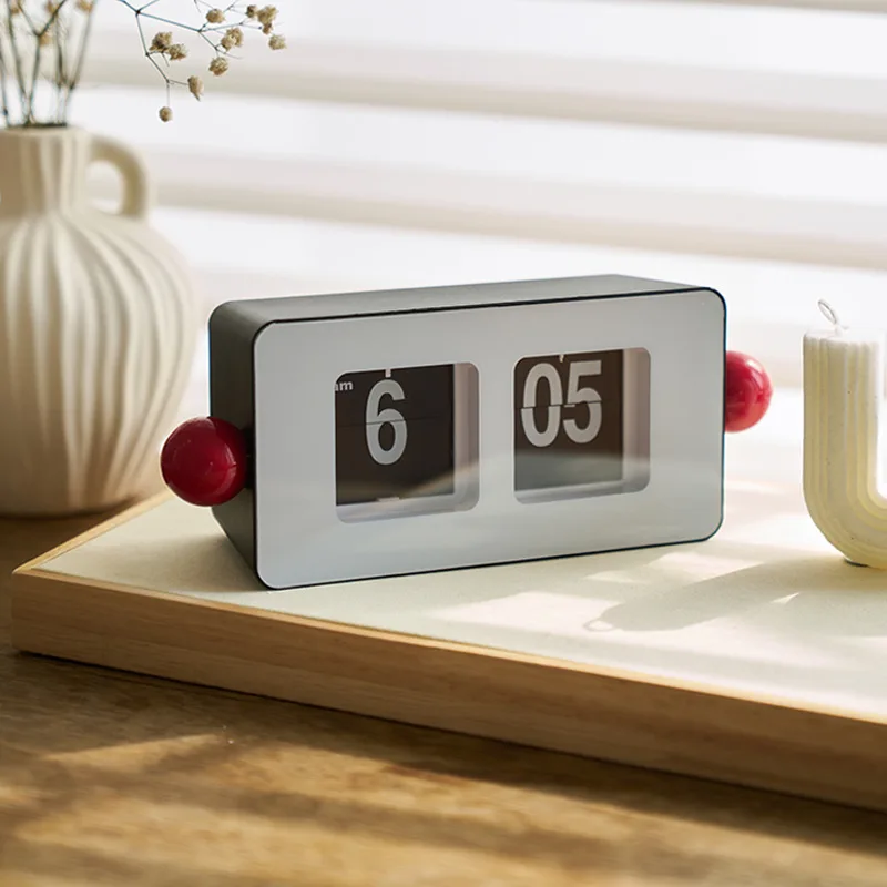 Automatic Page-flipping Clock  - Desk Setup Gadgets 评论和价格